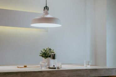 lampe over spisebord