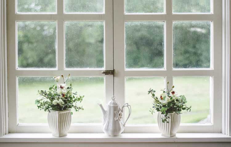 Se hvordan du forlænger vinduernes levetid og få tips til vinduespudsning