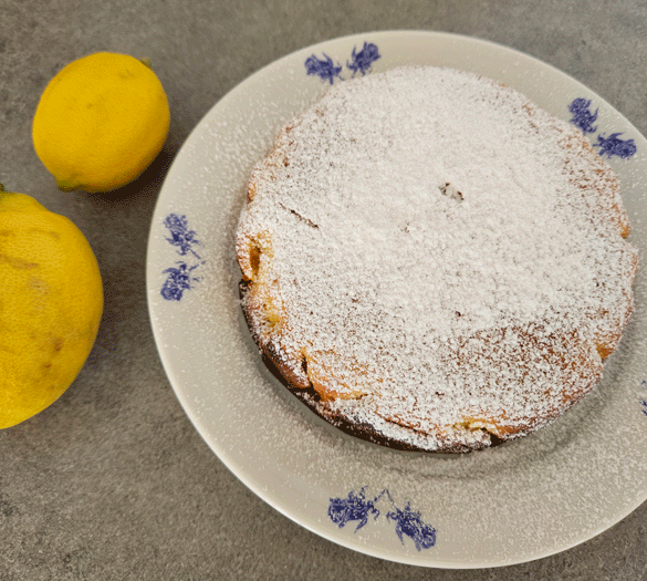 frisk citronkage bagt med mandelmel